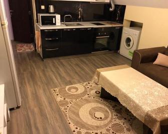 Anfid Apartments - Burgas - Kitchen