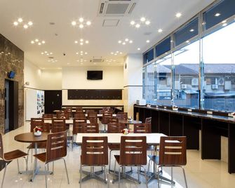 Toyoko Inn Chiba Makuhari - צ'יבה - מסעדה
