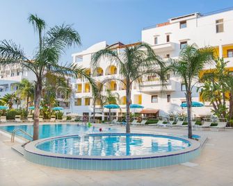 Forte Hotel - Vieste - Pool