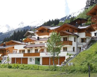Chalet in Saalbach near Ski Lift - Hinterglemm - Bâtiment
