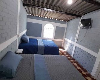 Hostal Venezuela - San Salvador - Habitación