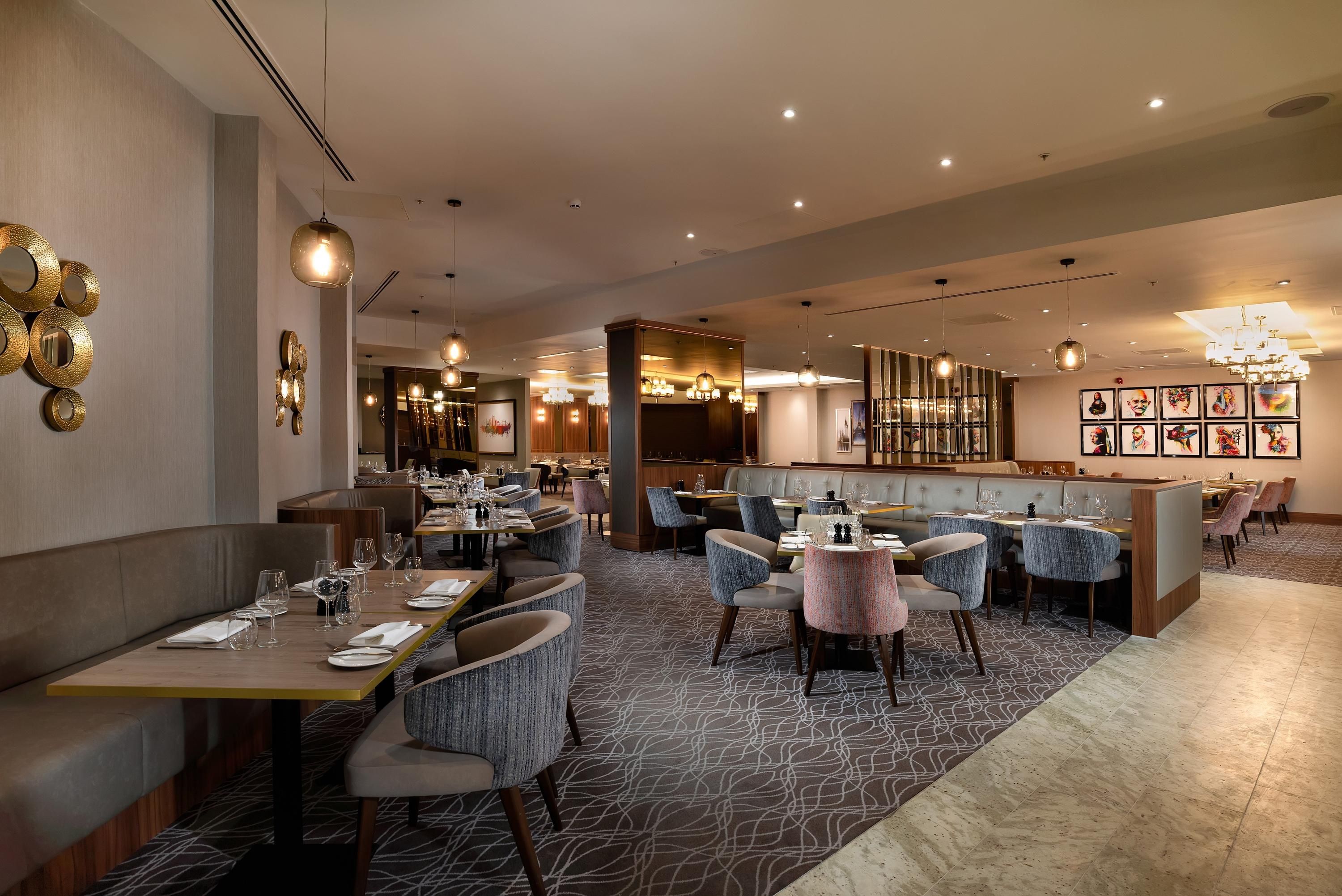 Crowne Plaza London Heathrow T4 By IHG thumbnail 3