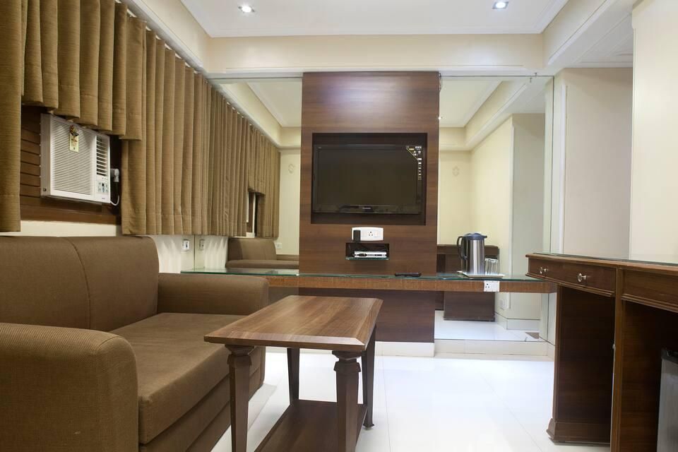 Hotel Adarsh Baug - Mumbai - Sala