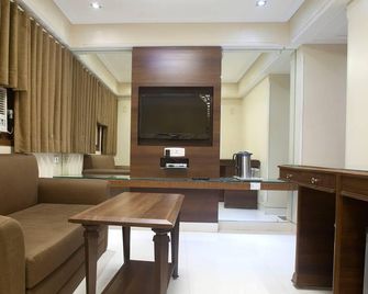 Hotel Adarsh Baug - Mumbai - Sala