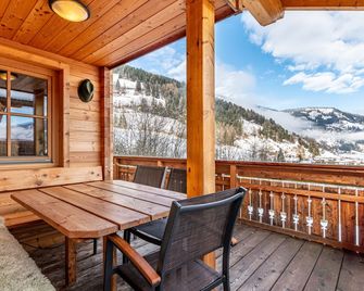 Chalet Chalet Venus by Interhome - Patergassen - Balcón