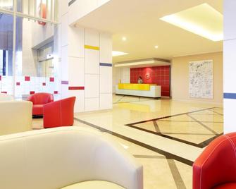 Amaris Hotel Mangga Dua Square - ג'קרטה - לובי