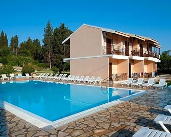 Olive Grove Resort - Kavos - Piscină