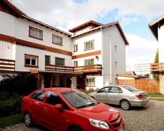 Hosteria Piuke - San Carlos de Bariloche - Building