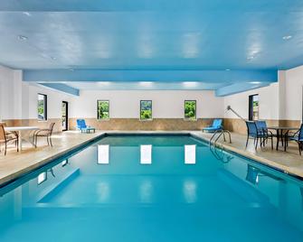 Econo Lodge Mt. Hope - Beckley - Mount Hope - Pool