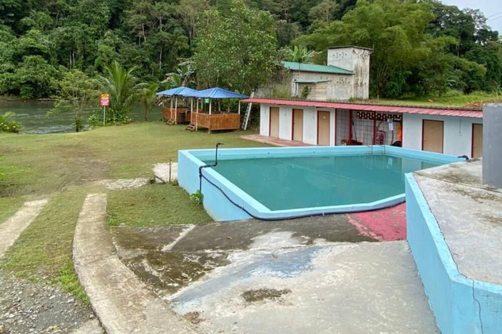Hotel O Disan Baang Kiulu - Ranau - Piscina