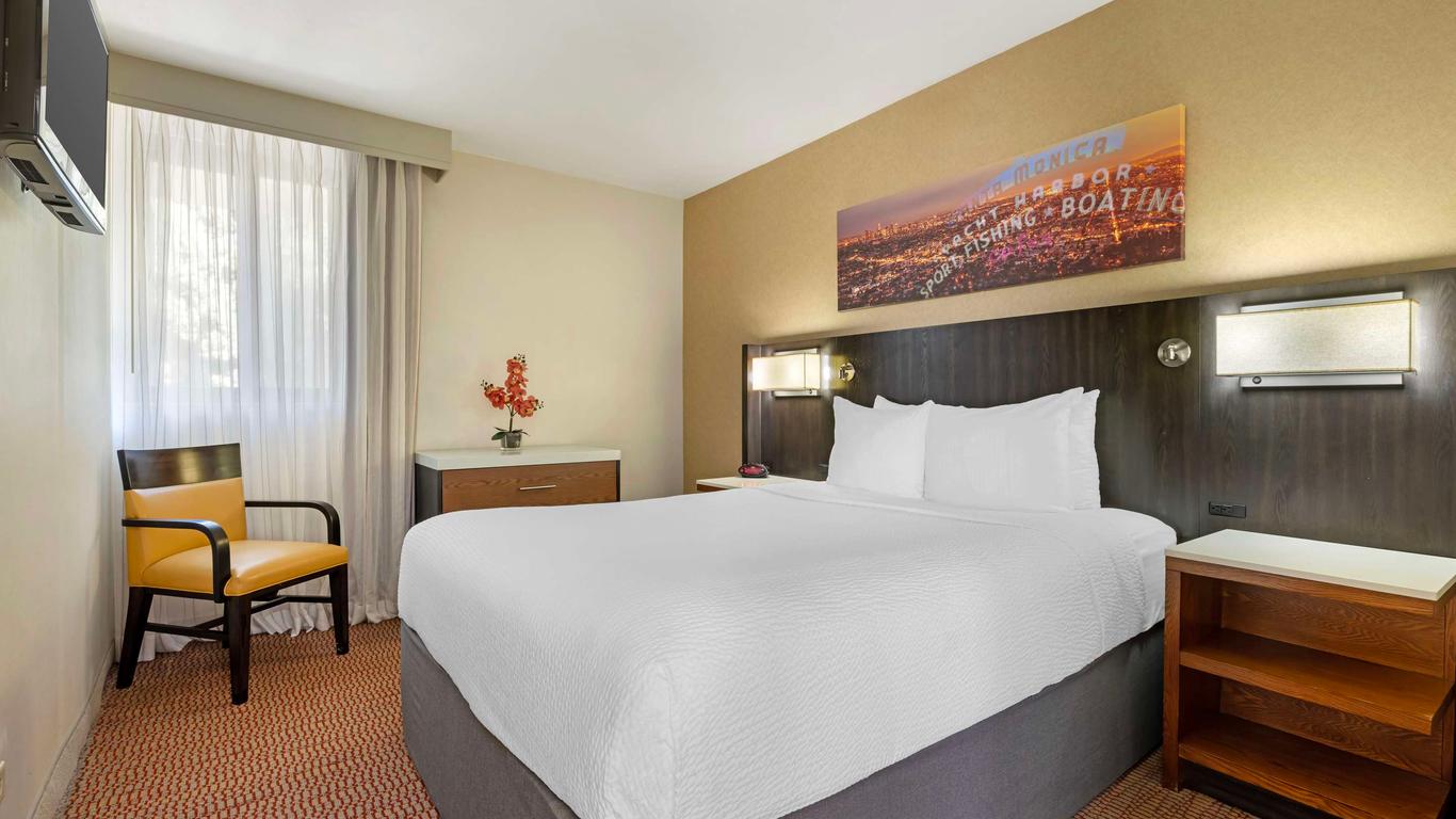 Best Western Royal Palace Inn & Suites