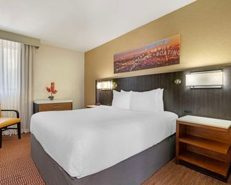 Best Western Royal Palace Inn & Suites - Los Angeles - Phòng ngủ