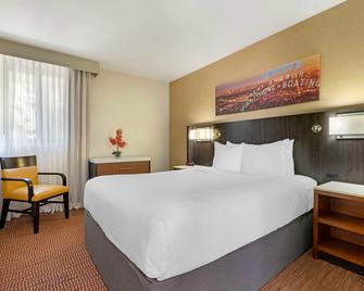 بيست ويسترن رويال بالاس إن آند سويتس - لوس أنجلوس - غرفة نوم