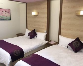 Yung Cheng - Jinhu Township - ืืืจ ืฉืื ื