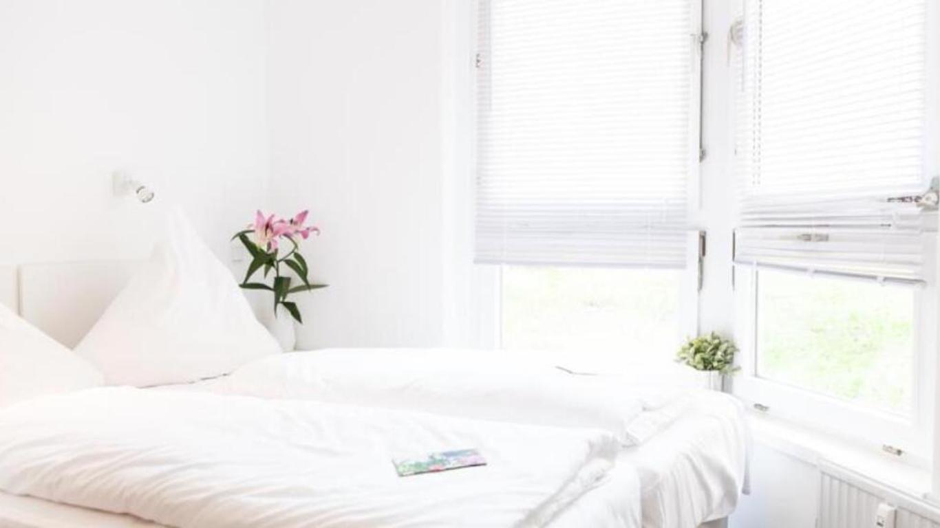 Bnb Near Brandenburg Gate - Rooms & Apartments