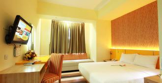 Pandanaran Hotel - Semarang - Soverom