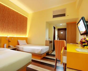 Pandanaran Hotel - Semarang - Phòng ngủ