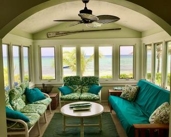 Beachcombers Paradise--Awesome Sea Views!-Beachfront Getaway! - Little Cayman - Living room