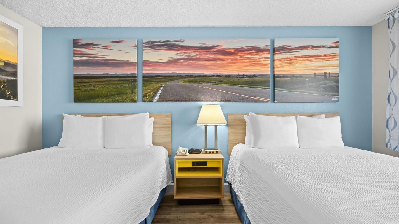 Days Inn by Wyndham Lost Hills