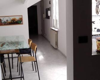Bomboniera Rooftop Favors - Genoa - Dining room