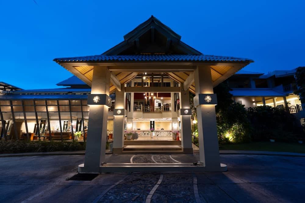 ناتشورال بارك ريزورت