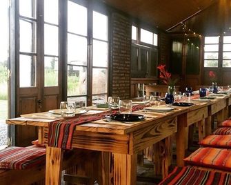 Caliu Earthship Ecolodge - Colonia del Sacramento - Restaurante
