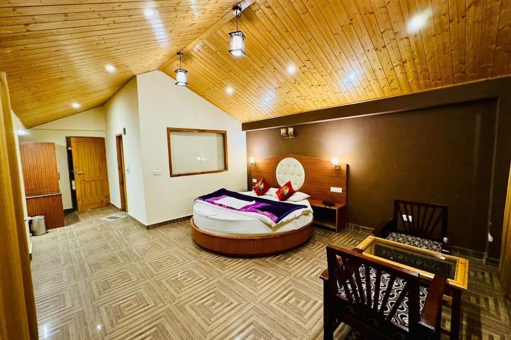 Himachal Heights - Manali - Phòng ngủ