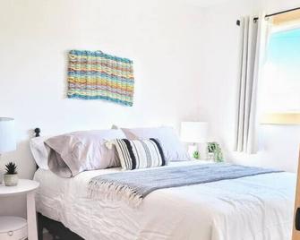 Beach, Beach, Beach - Cabaneaux 1 - Cheticamp - Bedroom