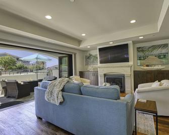 New Exquisite Sea la Vie condo in Avila Beach - Avila Beach - Salónek