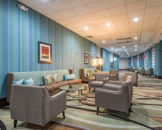 هوليداي إن سالينا باي آيتش جي - سالينا - ردهة