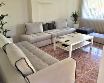 Brother's House - Kallithea - Wohnzimmer
