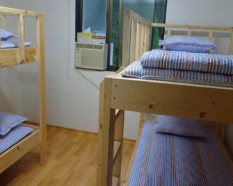 The little prince guesthouse - Gangneung - Slaapkamer