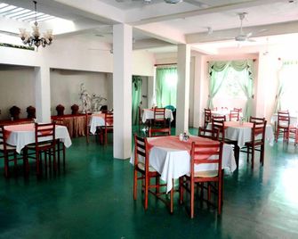Star Holiday Resort - Hikkaduwa - Restaurant