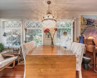 Vintage Cottage steps from Venice Beach - Los Angeles - Dining room