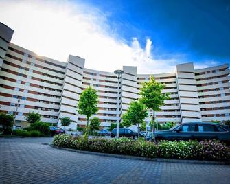 Club 218 Wellness Stúdió - Siófok - Building