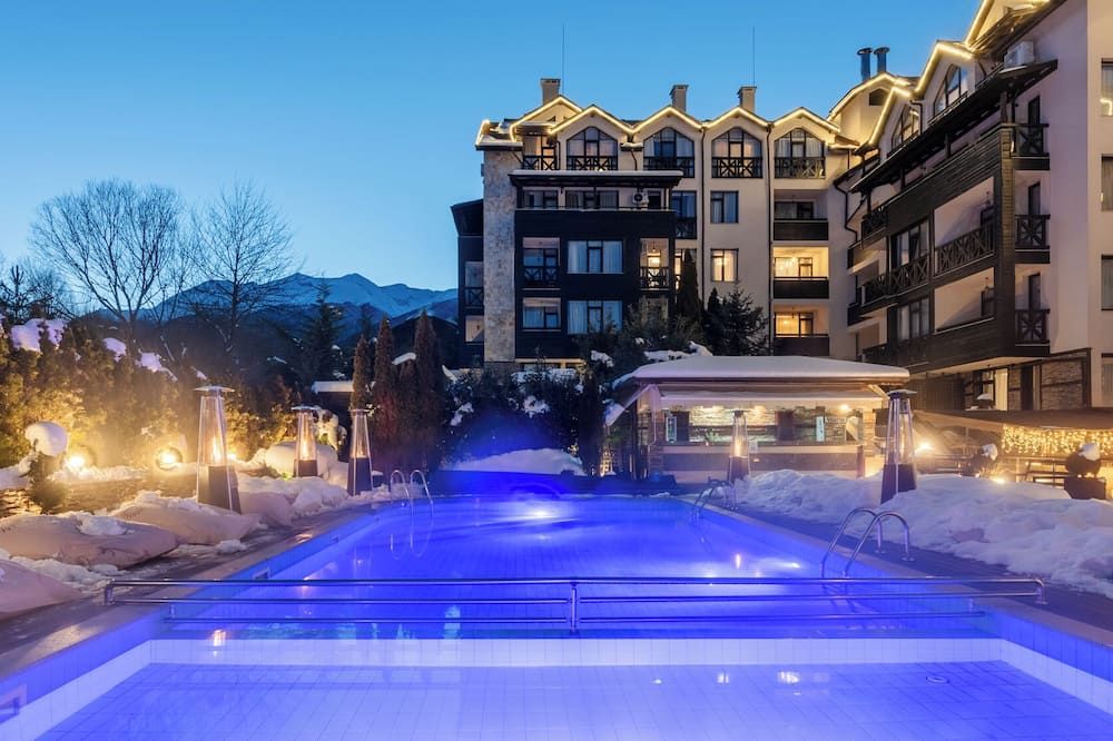 Premier Luxury Mountain Resort - בנסקו - בריכה