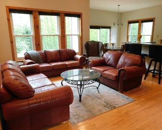 6 Minutes from the Historic Village of Frankenmuth - Birch Run