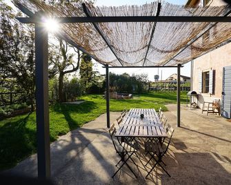 Family fun in the vineyards of Valpolicella - San Pietro in Cariano - Innenhof
