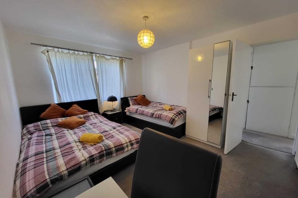 Millmead Apartment in Central Guildford - גילדפורד - חדר שינה