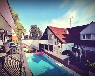內格爾酒店 - 巴伐利亞林道 - 游泳池