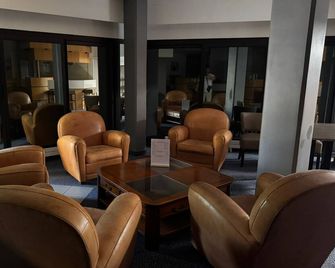 Hôtel Dupleix - Hyper centre - Réouverture - קימפה