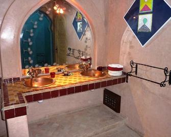 Beautiful Moroccan style riad between Agadir and Taroudant, near the airport. - 울라드 테이마 - 욕실
