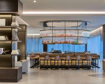 AC Hotels by Marriott Auburn - Auburn - Oleskelutila