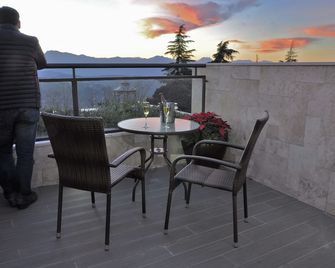 Apartamentos Rondacentro - Ronda - Balcón