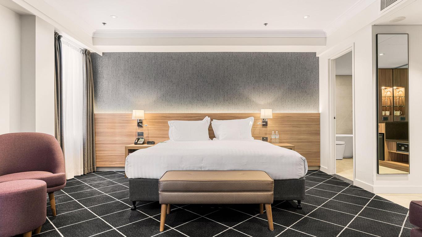 Furama Darling Harbour