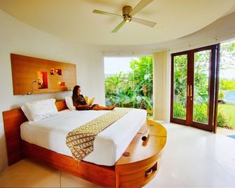 Floating Leaf Eco Resort - Sukawati