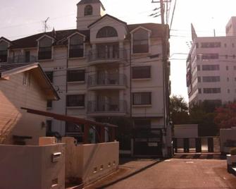 Comfort Cube Phoenix S Kumamoto - Kumamoto - Building