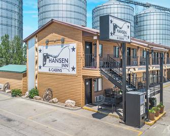 Hansen Inn & Cabins, Cabin, Single King, No Pets, No Smoking - Wall - Building