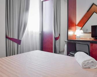 Hotel Aquamarina - Civitanova Marche - Slaapkamer