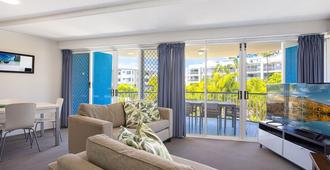 Coral Sea Apartments - Maroochydore - Sala de estar
